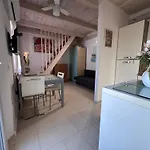3 Min To Ac W Garden Or Balcony - Il Lupo Affitta 아파트 카톨리카