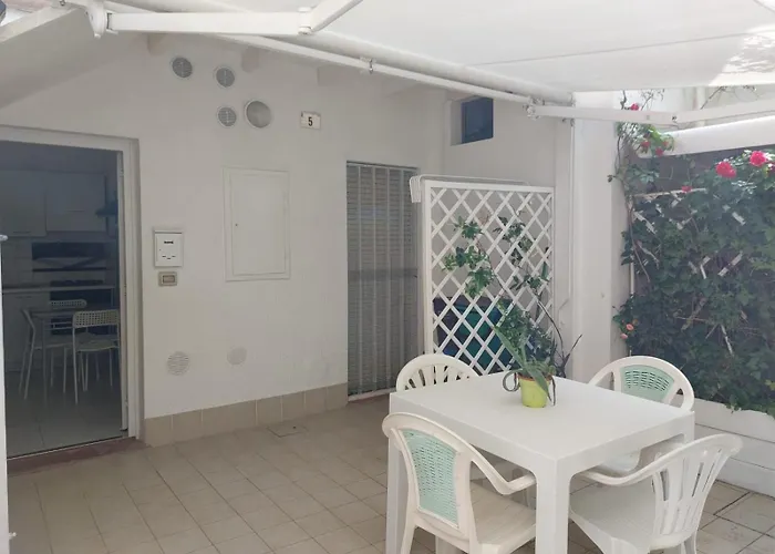 Lejlighed 3 Min To Ac W Garden Or Balcony - Il Lupo Affitta