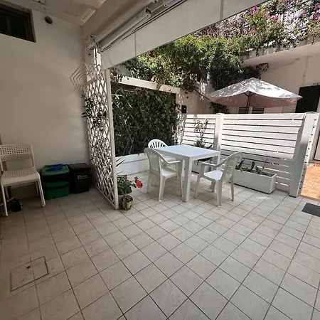 3 Min To Ac W Garden Or Balcony - Il Lupo Affitta Apartment *