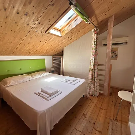 3 Min To Ac W Garden Or Balcony - Il Lupo Affitta Appartamento *