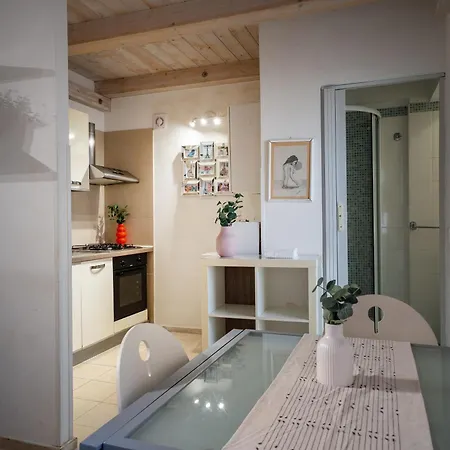 3 Min To Ac W Garden Or Balcony - Il Lupo Affitta Appartement *